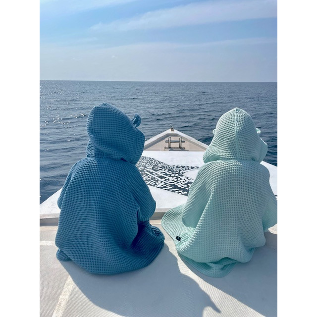 Kinder Sommerjacke mit Kapuze und blauen Ohren